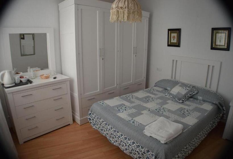 חדר מוזל מקלחת משותפת, Casa Duende Del Tajo