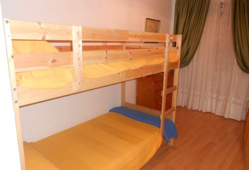 חדר מוזל מקלחת משותפת, Casa Duende Del Tajo