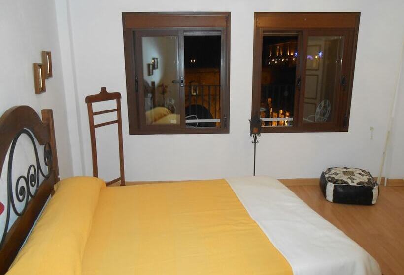 חדר מוזל מקלחת משותפת, Casa Duende Del Tajo