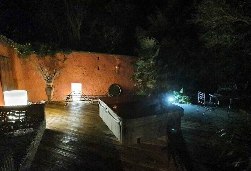 标准间, Le Corrigot