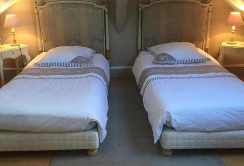 四人标准间, Le Corrigot