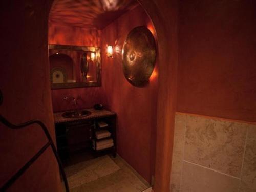 标准间, Le Corrigot