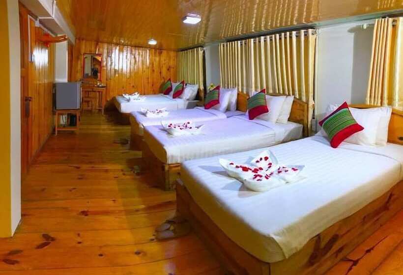 اتاق سوپریور, Railroad Hotel Kalaw