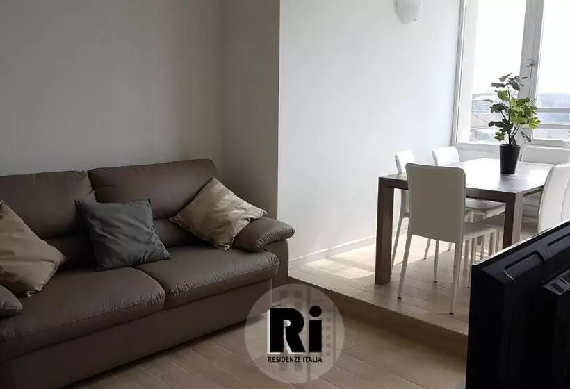 آپارتمان 3 خوابه, Residenze Italia