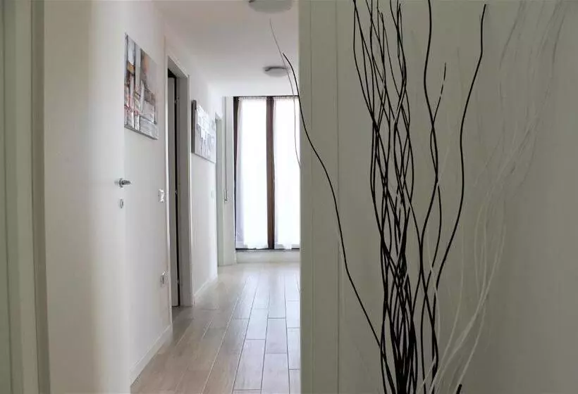 1 Bedroom Penthouse Apartment, Residenze Italia