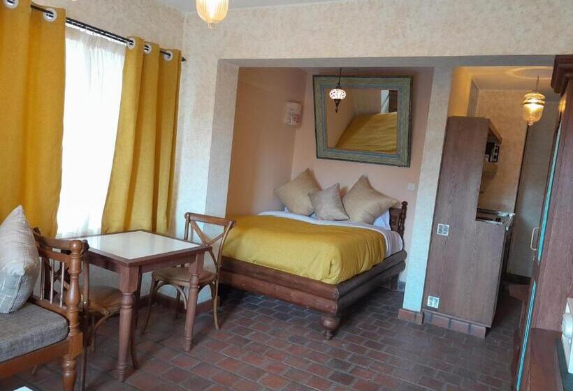 استودیوی لوکس, Woodmere Grand Hotel & Serviced Apartments