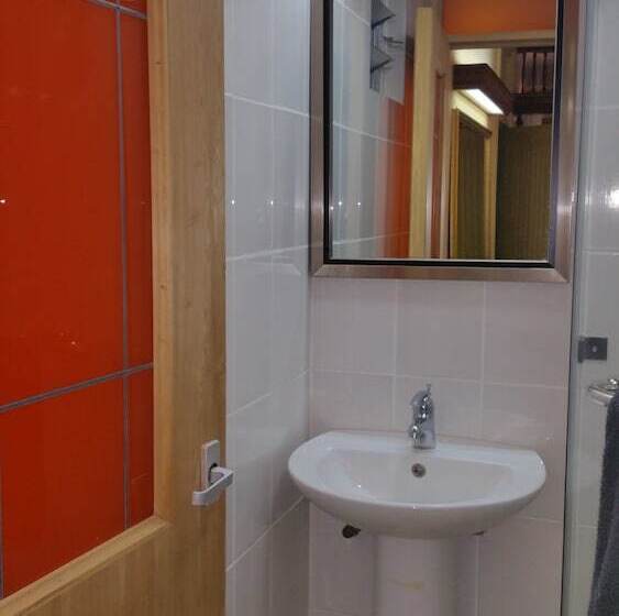 استودیوی استاندارد, Woodmere Grand Hotel & Serviced Apartments