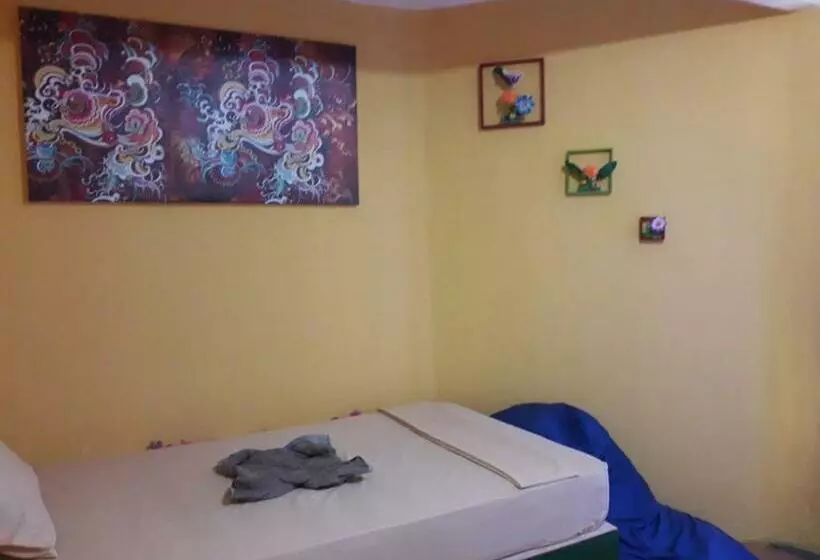 スタンダードバンガロー, Fantastic Bnb