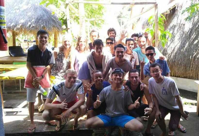 공동 객실, Fantastic Bnb