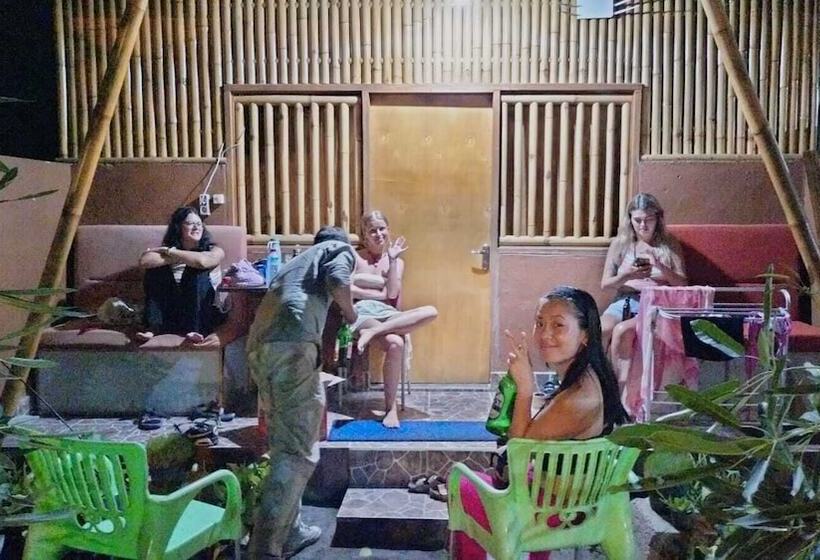 공동 객실, Fantastic Bnb