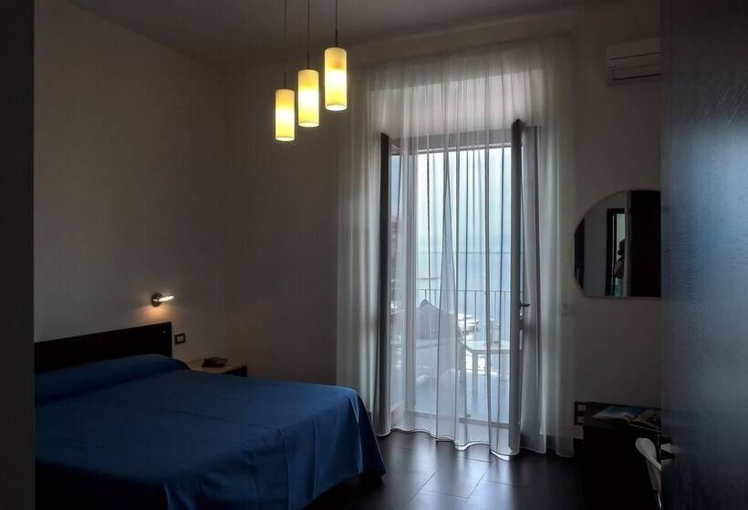 스탠다드 룸 바다 전망, La Sciabica