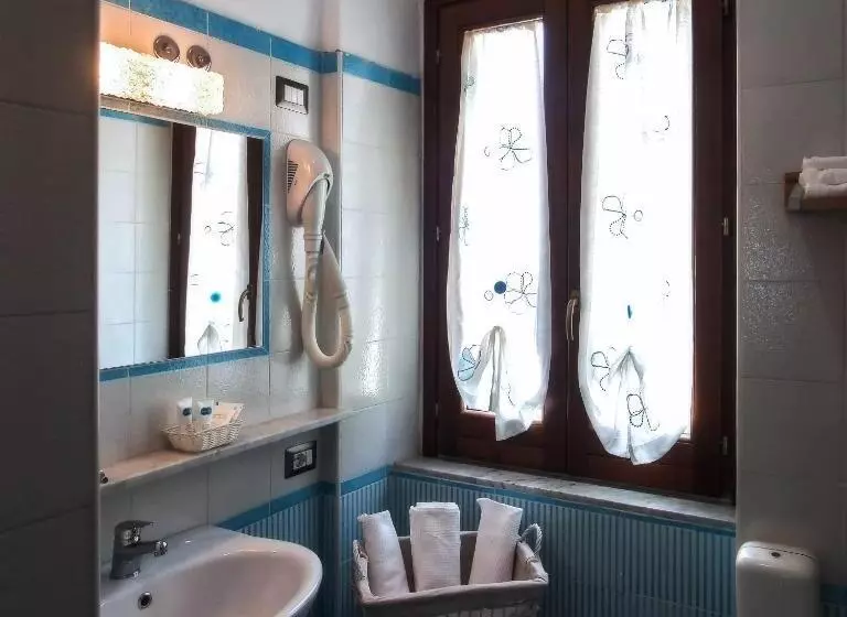 Economy Triple Room, La Sciabica
