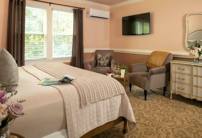 带大床的标准间, The Jacqueline House