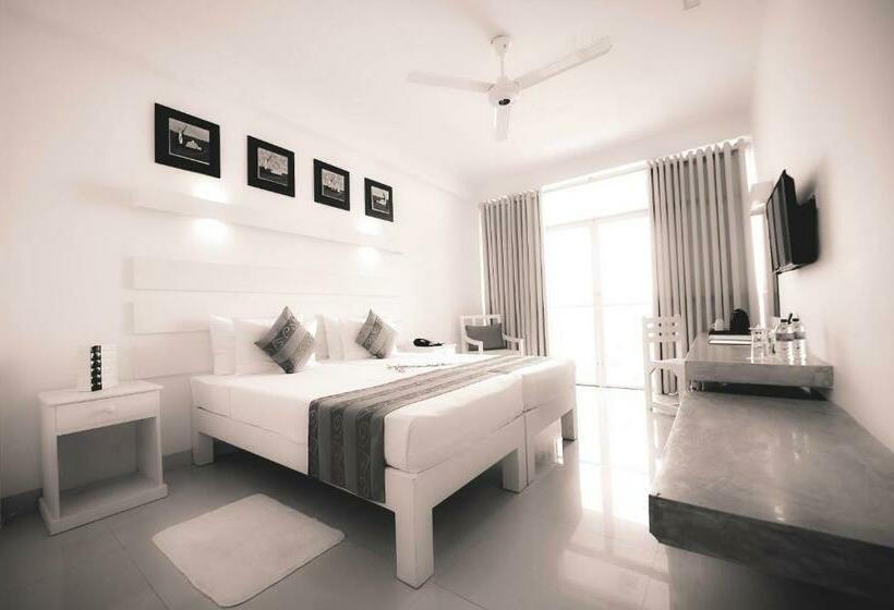 غرفة ديلوكس مطلّة علي البحر, Beacon Beach Hotel Negombo