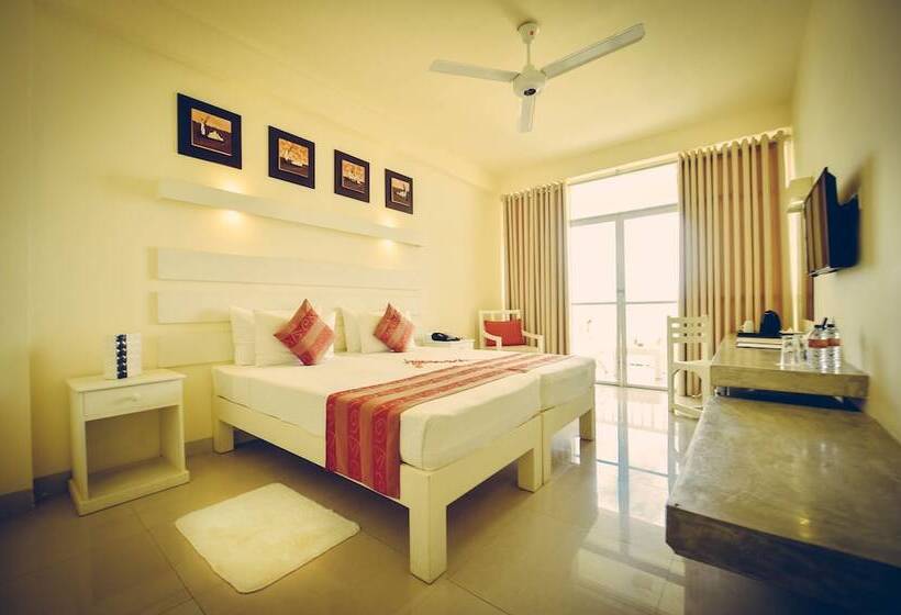Номер Deluxe Вид на Море, Beacon Beach Hotel Negombo