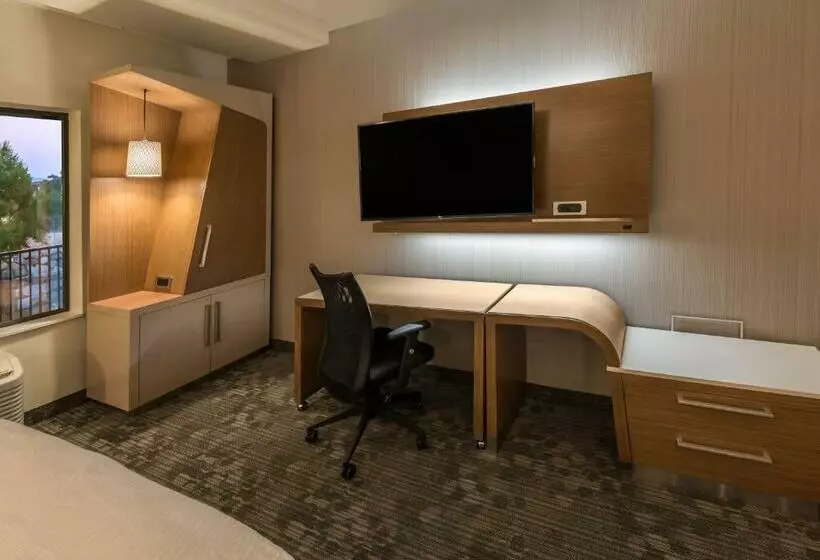 スタンダードルーム, Courtyard By Marriott Reno Downtown/riverfront