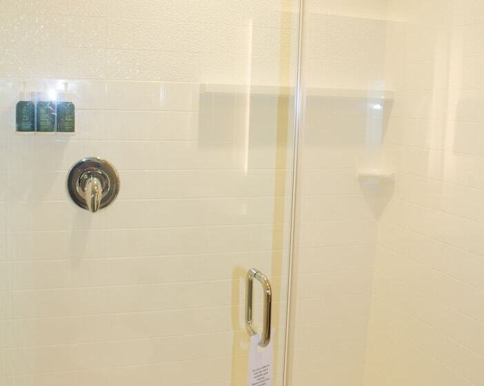 جناح, Fairfield Inn & Suites By Marriott Geneva Finger Lakes