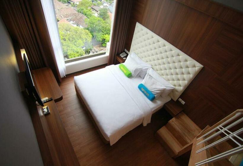 חדר משפחתי דלוקס, Grand Tebu