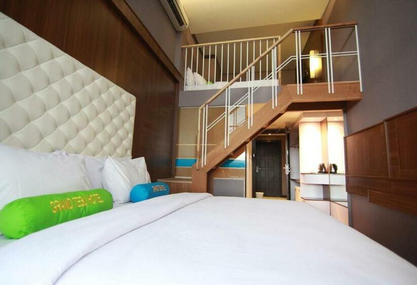 חדר משפחתי דלוקס, Grand Tebu