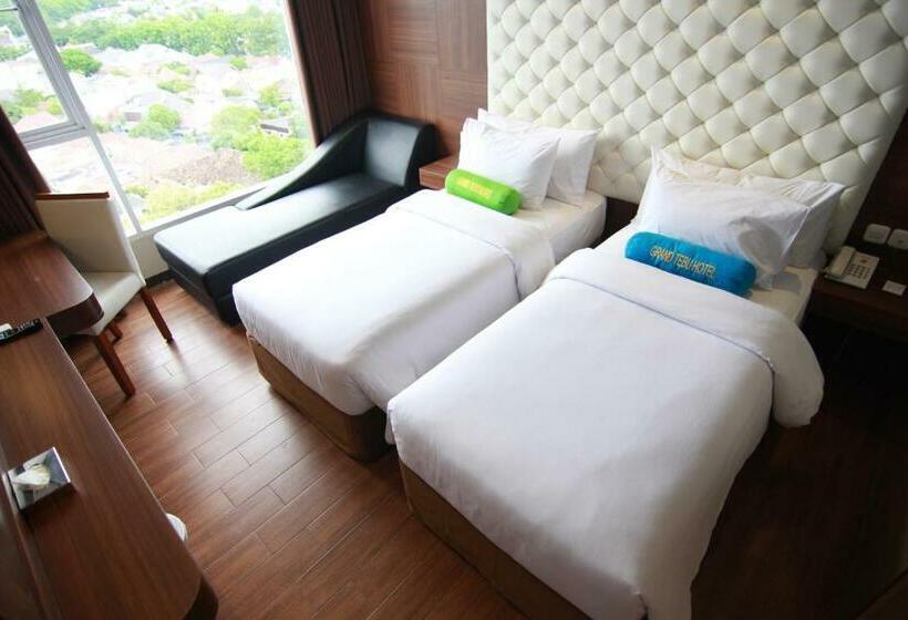 חדר סופריור, Grand Tebu