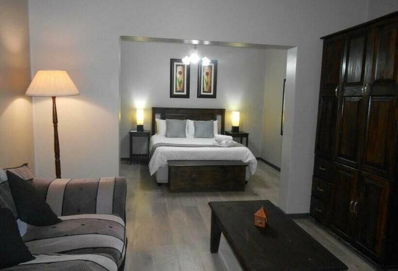 غرفة قياسية, Oakwood Lodge