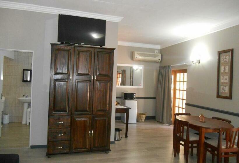 غرفة قياسية, Oakwood Lodge