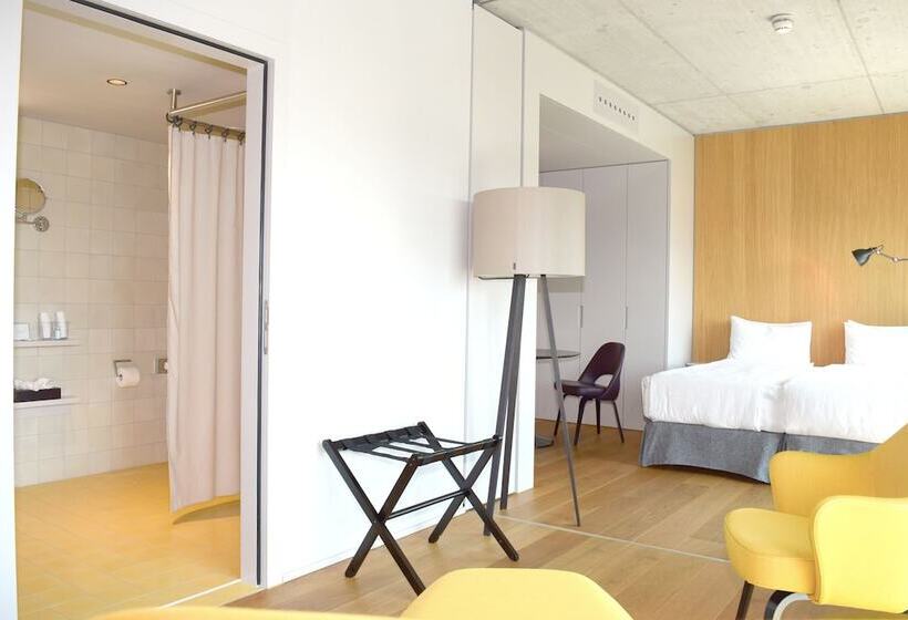 إستوديو قياسى, Placid Hotel Design & Lifestyle Zurich