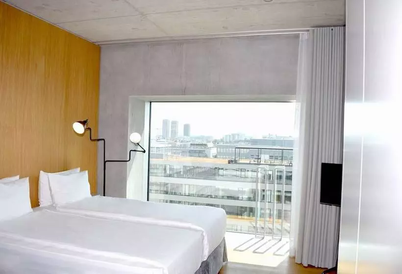 سوییت جونیور, Placid Hotel Design & Lifestyle Zurich
