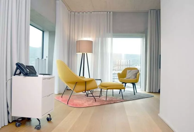 سوییت جونیور, Placid Hotel Design & Lifestyle Zurich