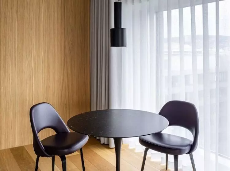 سوییت جونیور, Placid Hotel Design & Lifestyle Zurich