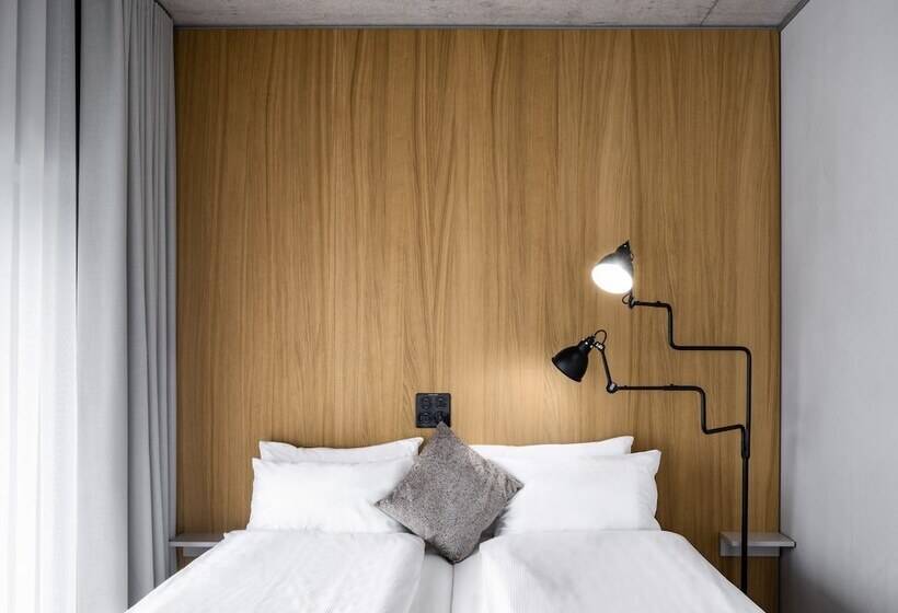 سوییت جونیور, Placid Hotel Design & Lifestyle Zurich