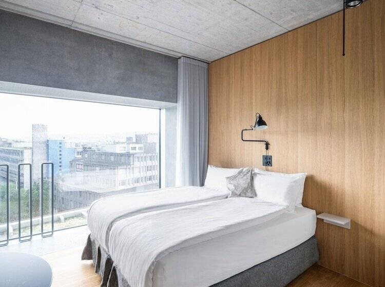 جناح, Placid Hotel Design & Lifestyle Zurich