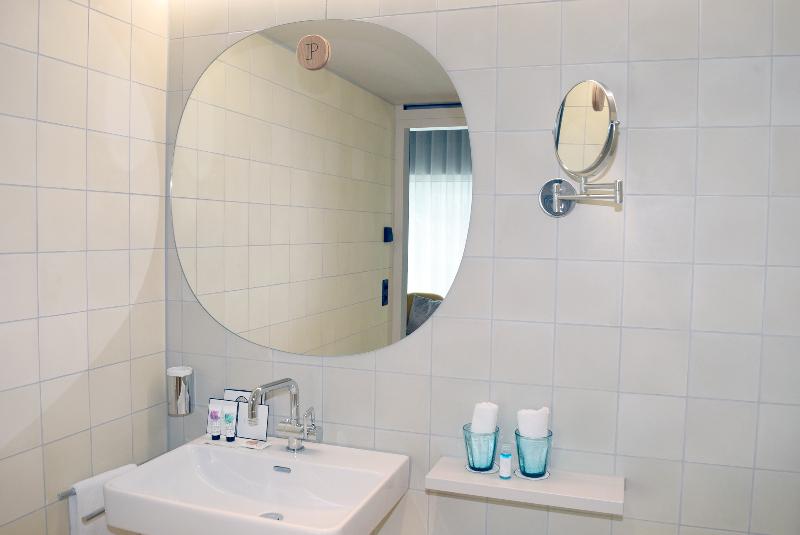 سوییت جونیور, Placid Hotel Design & Lifestyle Zurich