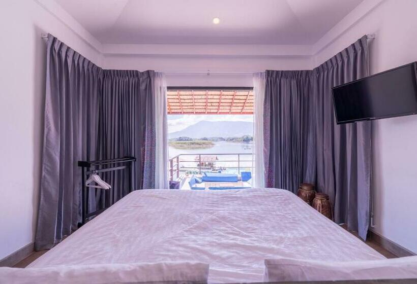 수피리어 방갈로, The Sanctuary Nam Ngum Beach Resort