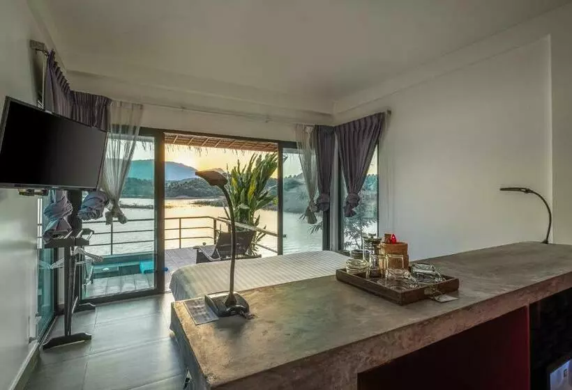 デラックスバンガロー, The Sanctuary Nam Ngum Beach Resort