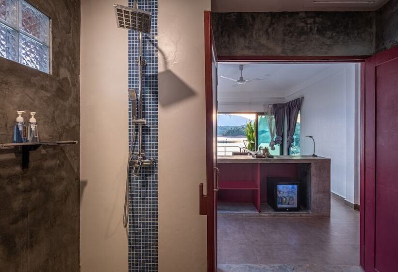 수피리어 방갈로, The Sanctuary Nam Ngum Beach Resort