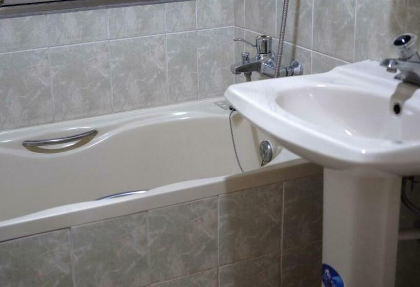 اتاق استاندارد چهار تخته, Suao