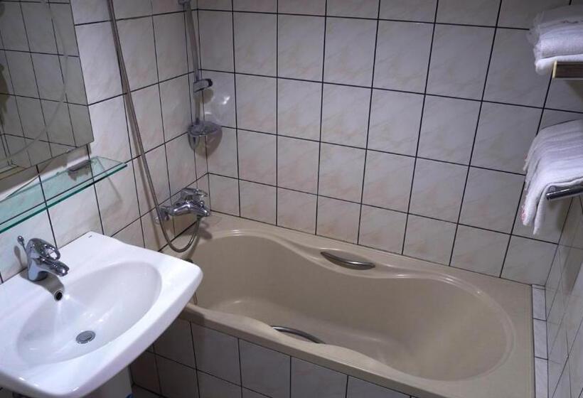 سوییت خانوادگی, Suao