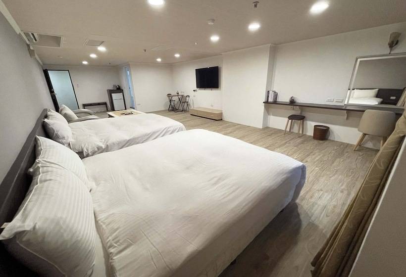 اتاق لوکس چهار تخته, Suao