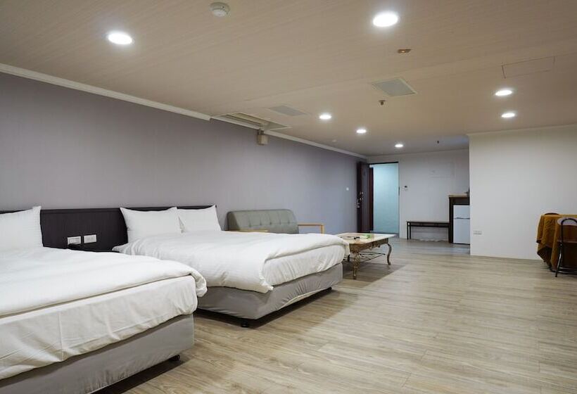 اتاق لوکس چهار تخته, Suao