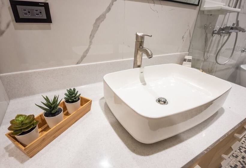 اتاق استاندارد چهار تخته, Suao