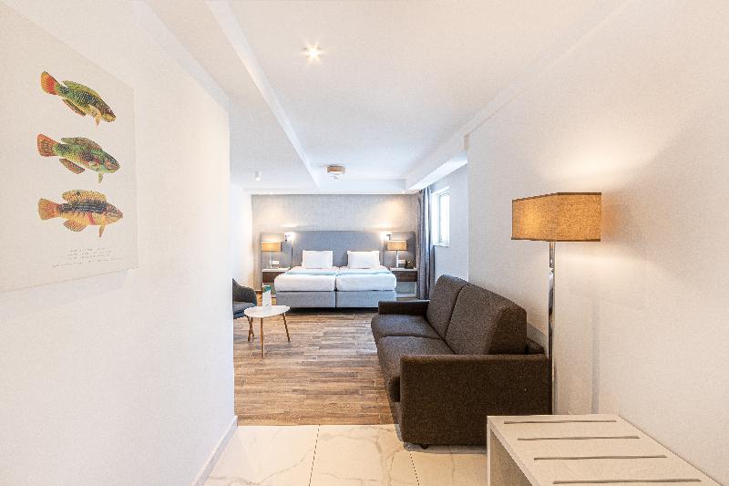 اتاق استاندارد چهار تخته, Suao