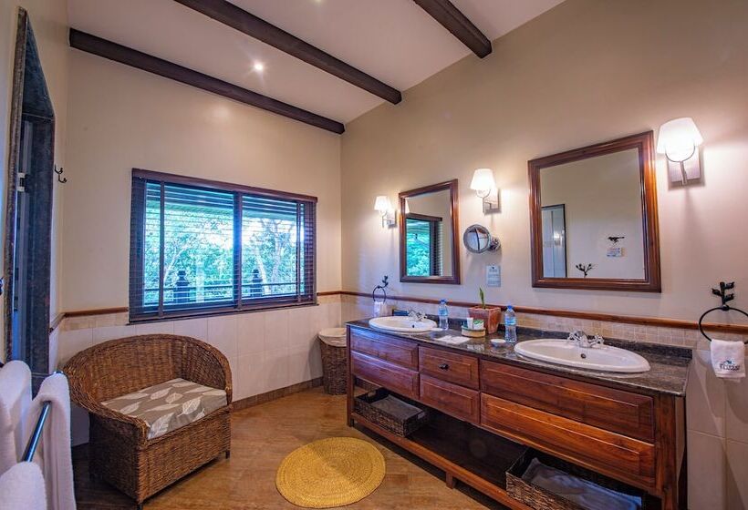 Апартаменты Deluxe 1 Спальня, The Retreat At Ngorongoro