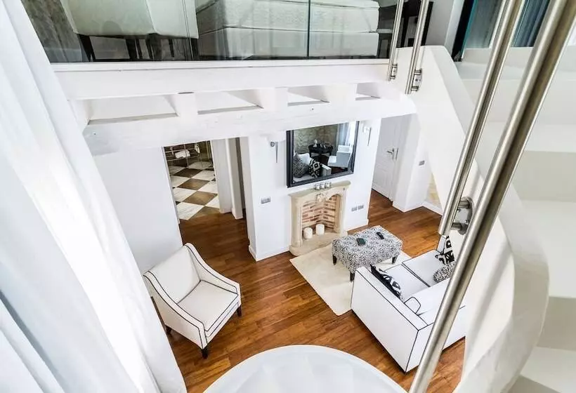 Executive-sviitti, Villa Fanny