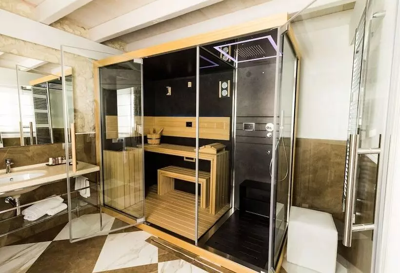 Executive-sviitti, Villa Fanny