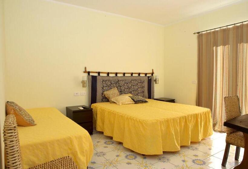 Трехместный Номер Deluxe, Villa Maredona