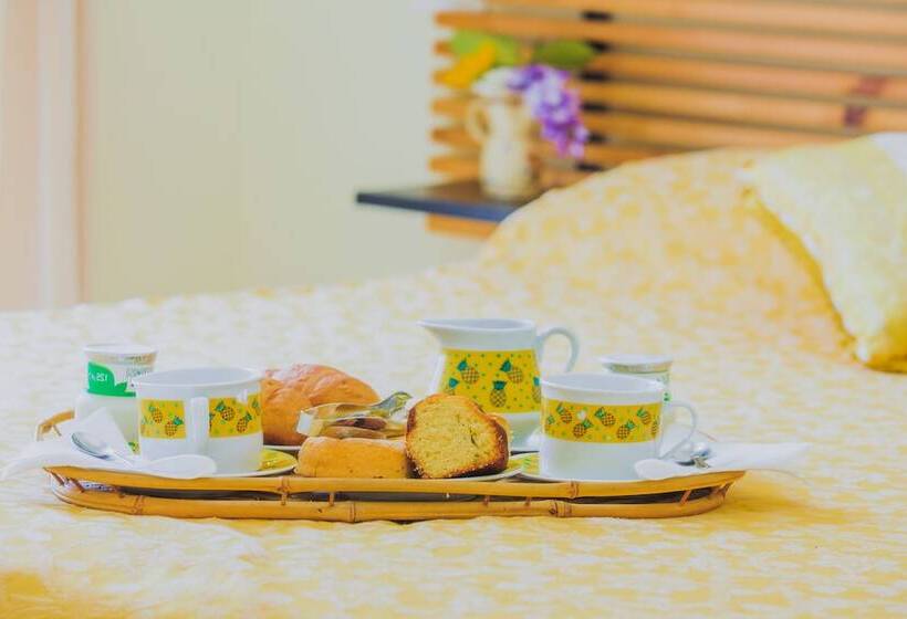 Трехместный Номер Deluxe, Villa Maredona