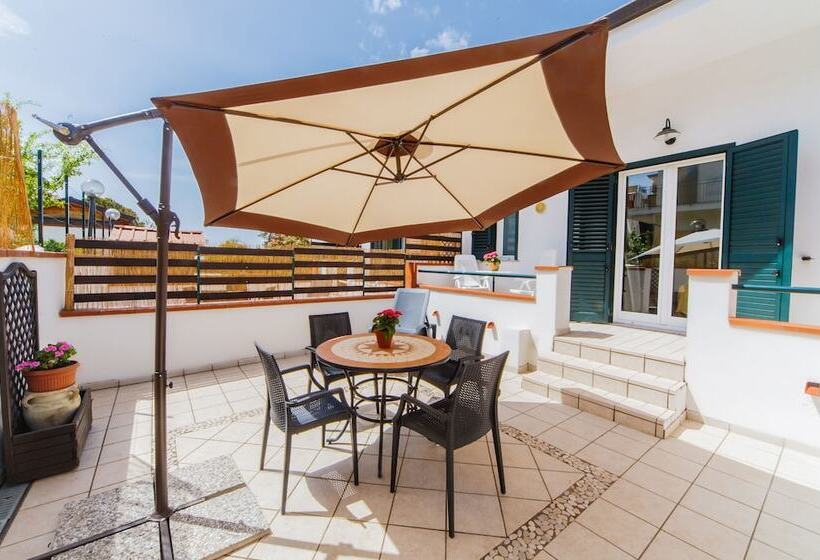 Трехместный Номер Deluxe, Villa Maredona