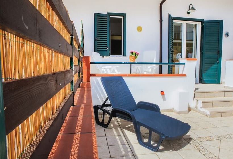 Трехместный Номер Deluxe, Villa Maredona