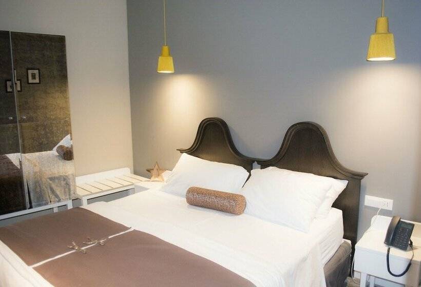 اتاق استاندارد, Xii Century Heritage